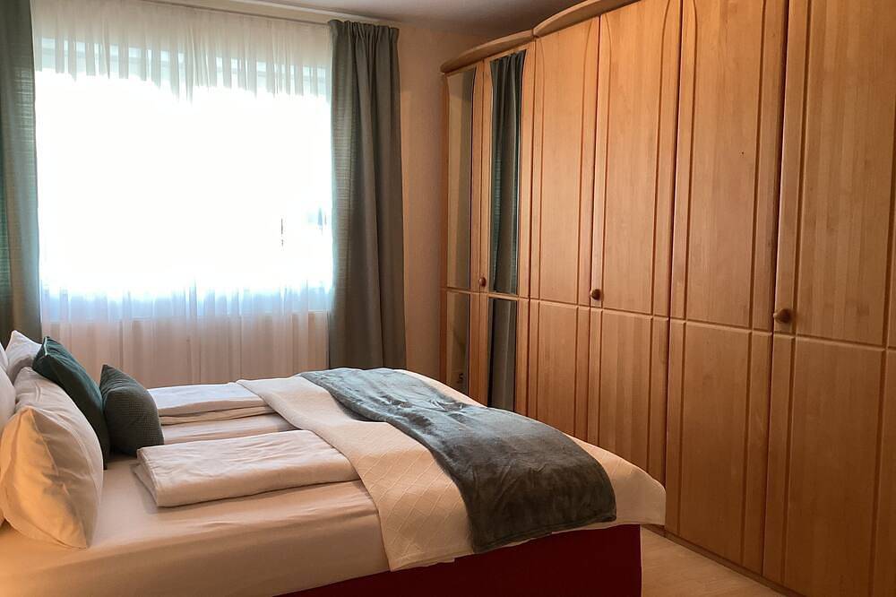Ganze Wohnung, Ruhige Ferienwohnung mit Terrasse und Garten in Scheßlitz, Landkreis Bamberg