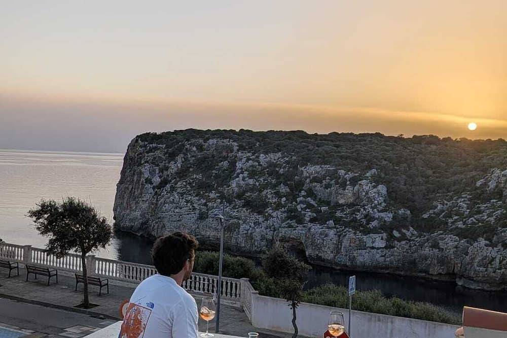 Casa menorquina con piscina privada, vistas al mar a 10 minutos de la playa in Cala en Porter, Costa de Menorca