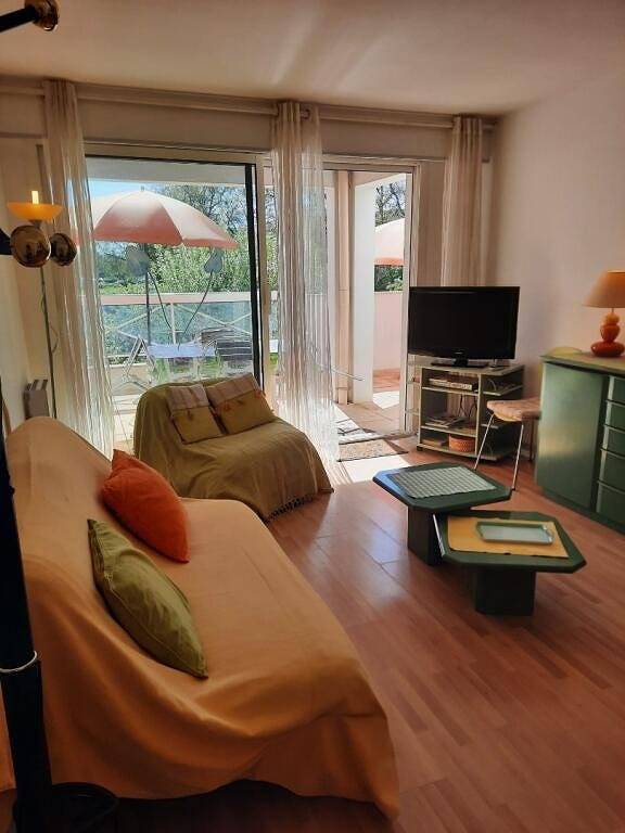 Gîte pour 4 personnes, avec terrasse et vue sur le lac, animaux acceptés à La Rochelle - 3