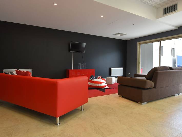 Gîte pour 4 personnes, avec piscine et balcon dans Isola 2000 - 3