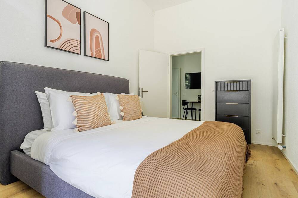 Apartamento entero, Blueground | Seebach, washer, nr Zurich Zoo in Zúrich, Distrito de Zúrich