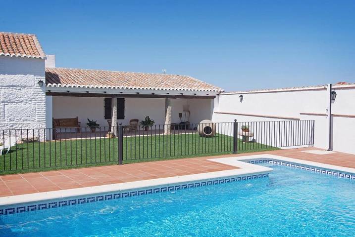 Casa rural para 2 personas, con Terraza además de Jardín y Piscina en Retuerta del Bullaque - 4