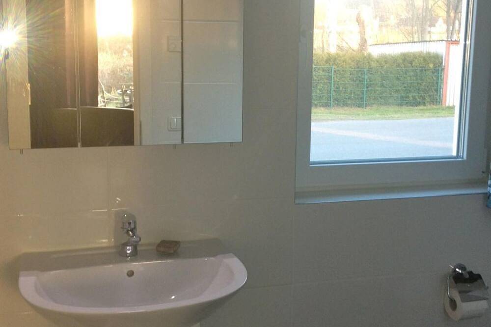 Ganze Wohnung, In Patzig mit Großer Terrasse in Patzig, Bergen auf Rügen und Umgebung