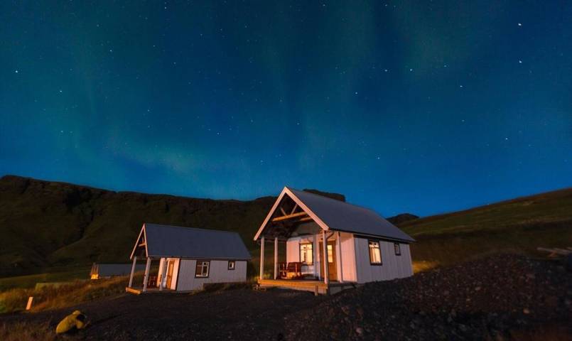 Chambre d’hôte pour 4 personnes, avec jardin ainsi que vue et terrasse dans Vík í Mýrdal