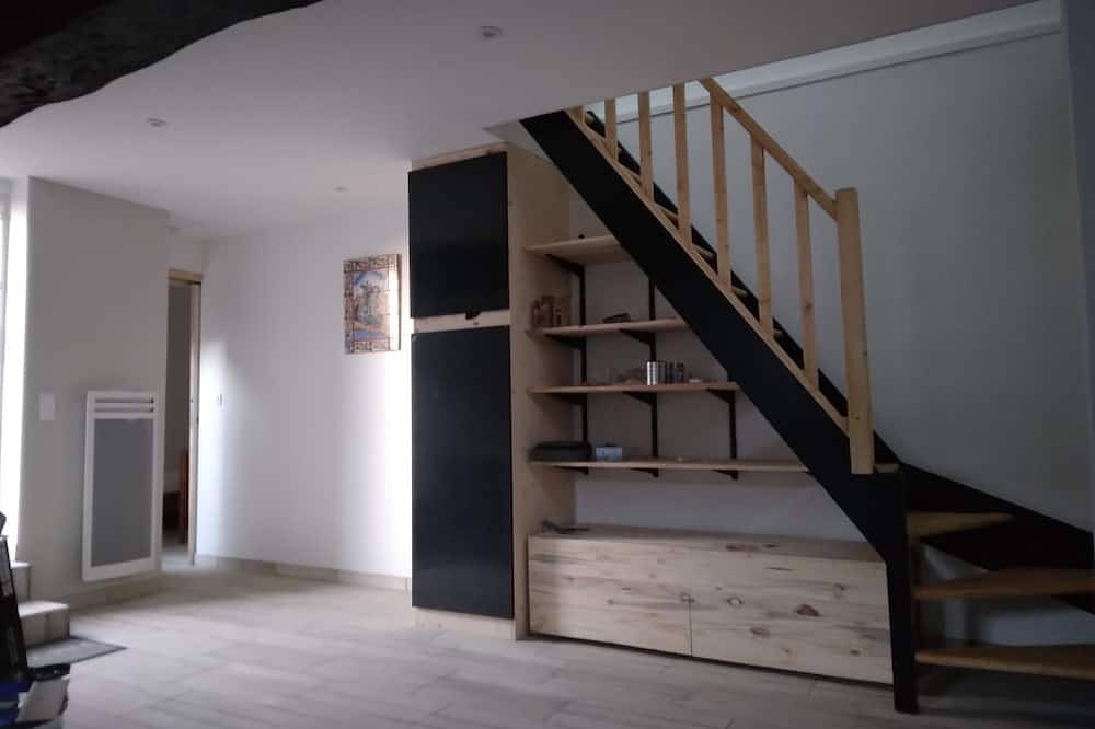 Renovated house in a charming Sologne town in La Ferté-Saint-Aubin, Sologne