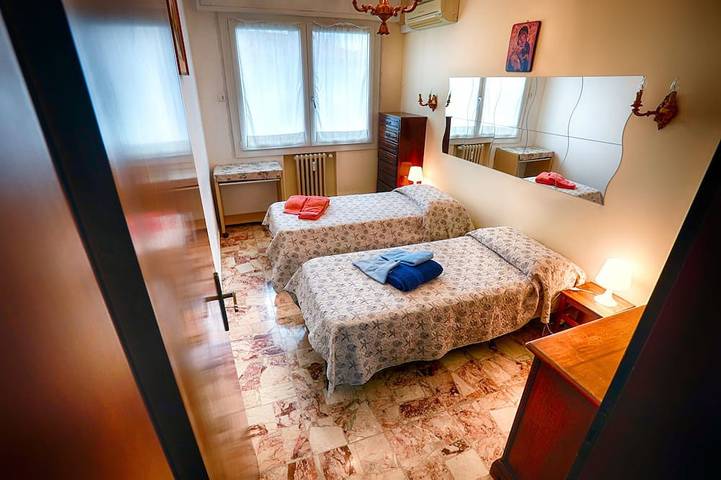 Ganze Wohnung, Große und helle Wohnung wenige Minuten von Venedig mit allem Komfort in Lido di Venezia, Venedig