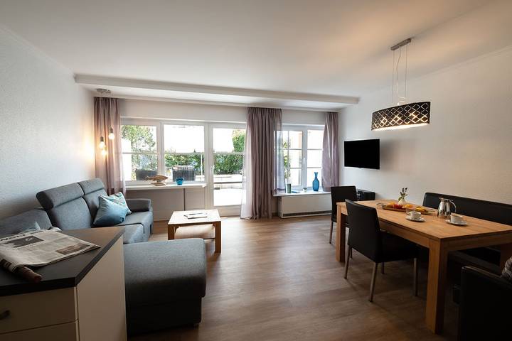 Ganze Ferienwohnung, Ferienwohnung Akzent Hotel Löwen - Ferienwohnung in Langenargen, Region Bodensee-Oberschwaben