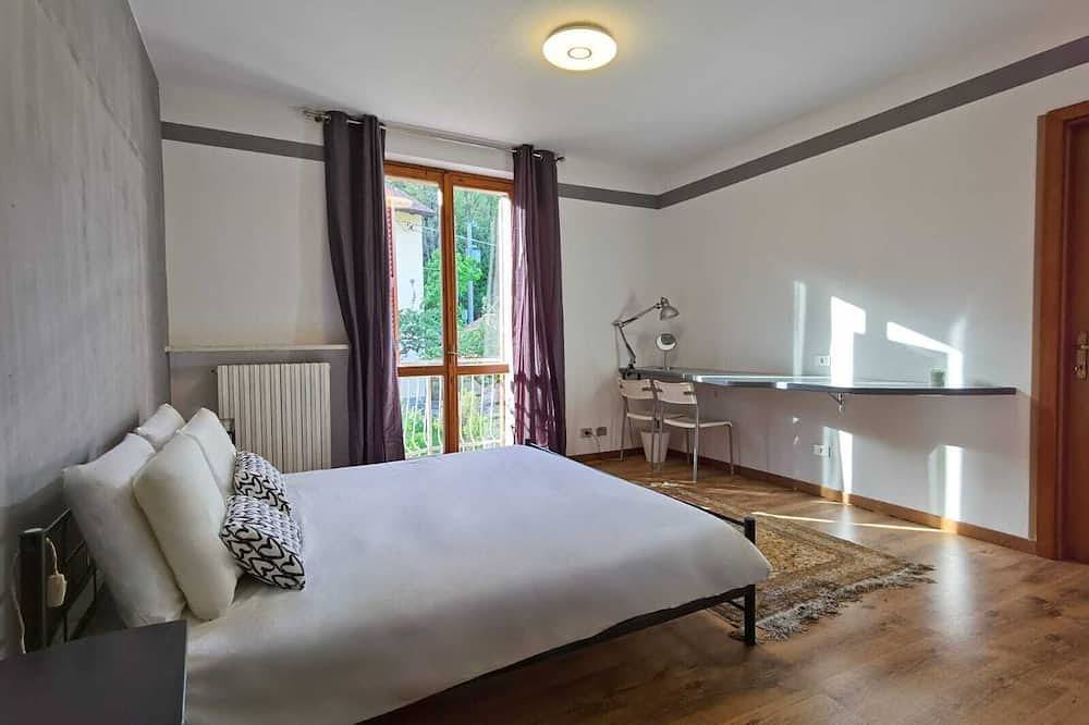 Glamour-Architecture-organic,panorama-private park-sports,Spamini,badmigton in Ferriere, Parmense Apennines