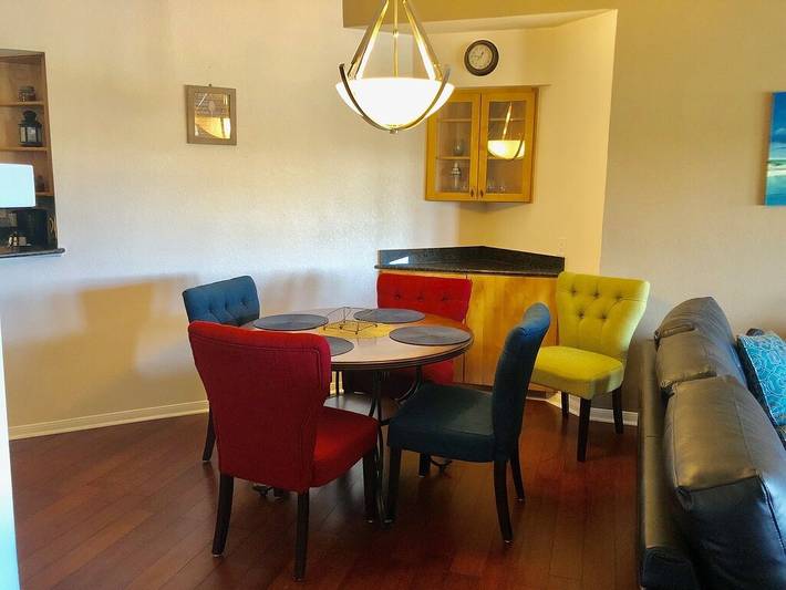 Vacation rental for 6 people, with sauna and balcony as well as pool and hot tub in Lake Travis