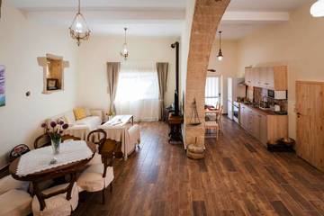 Ferienhaus für 5 Personen, mit Ausblick und Terrasse sowie Seeblick, mit Haustier in Chania und Umgebung