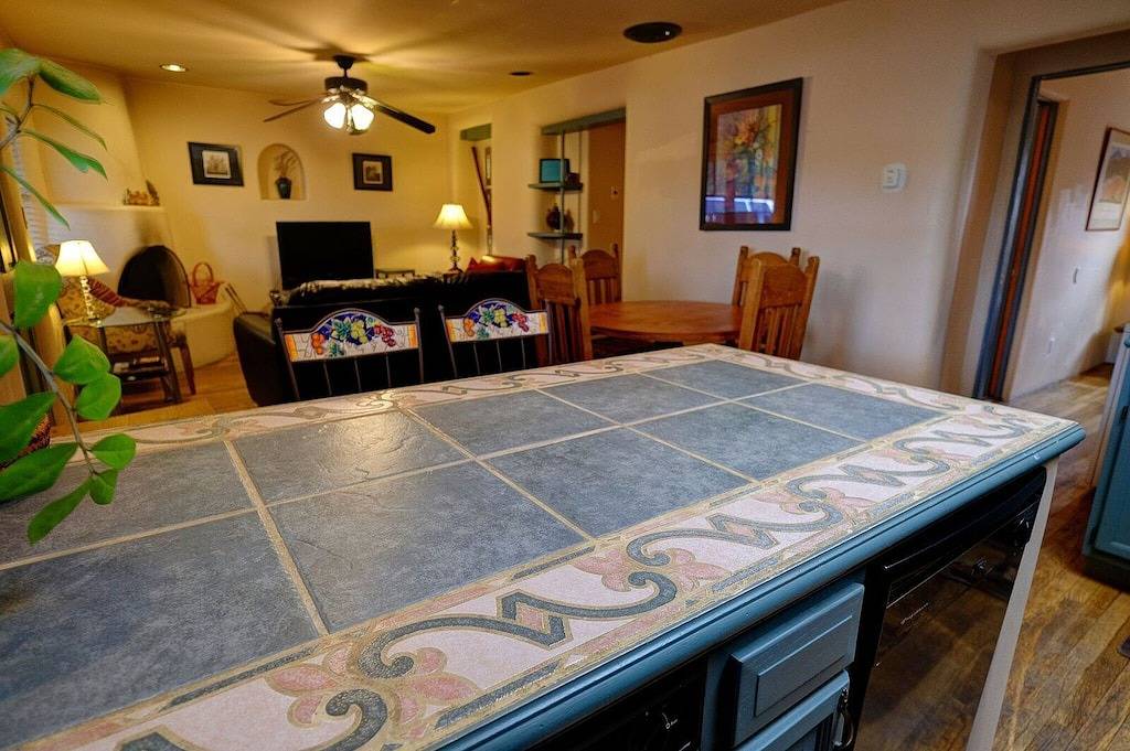 Zwei Blocks zu Fuß zur Plaza, 6 Personen bequem in Santa Fe, Santa Fe County