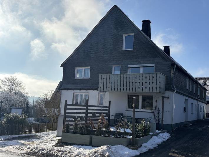 Bauernhof für 14 Personen, mit Sauna und Balkon sowie Garten in Winterberg