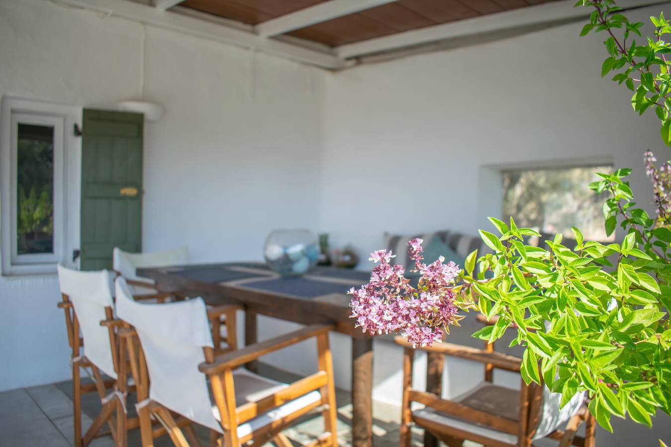 Entire studio, Cozy studio for 2 guests with 1 child or 3 adults - walking distance to beach in Sarakiniko, Paros