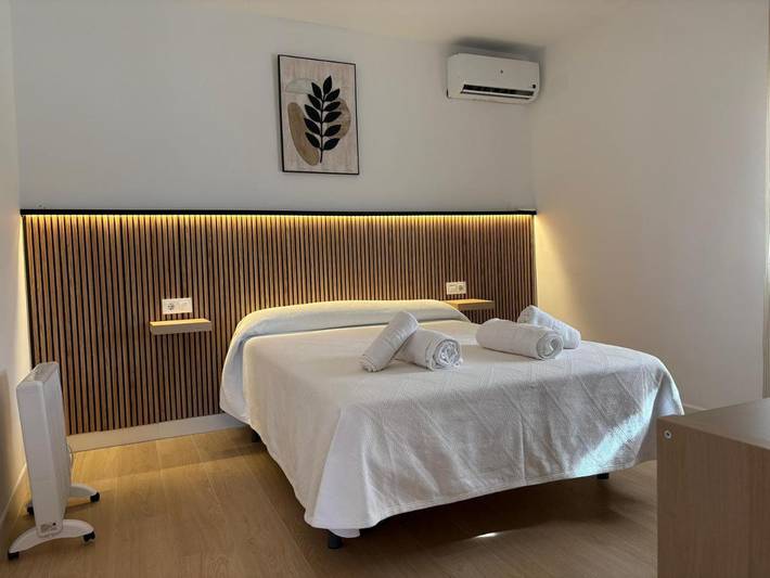 Apartamento para 8 personas, con piscina además de terraza y jardín, Se admiten mascotas en Écija