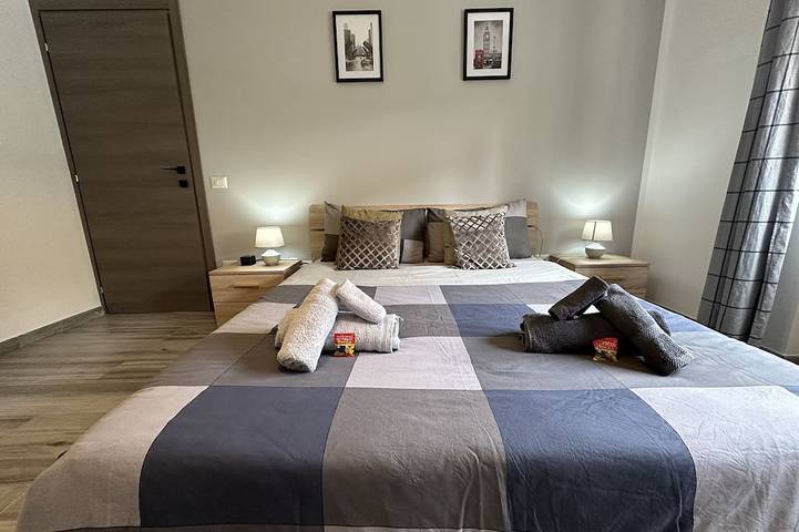 Appartement entier, Beau, Moderne et Calme. Proche Centre, Parfait pour 4. Parking, Netflix in Arona (Lago Maggiore), Commune de Arona