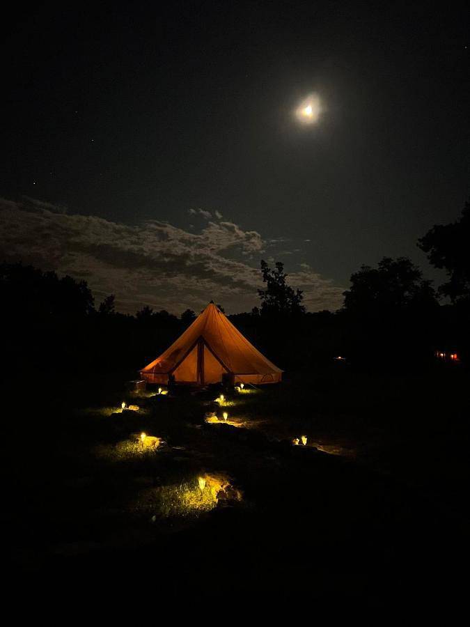 Gîte pour 2 personnes, avec jardin et vue à Montclus - 2