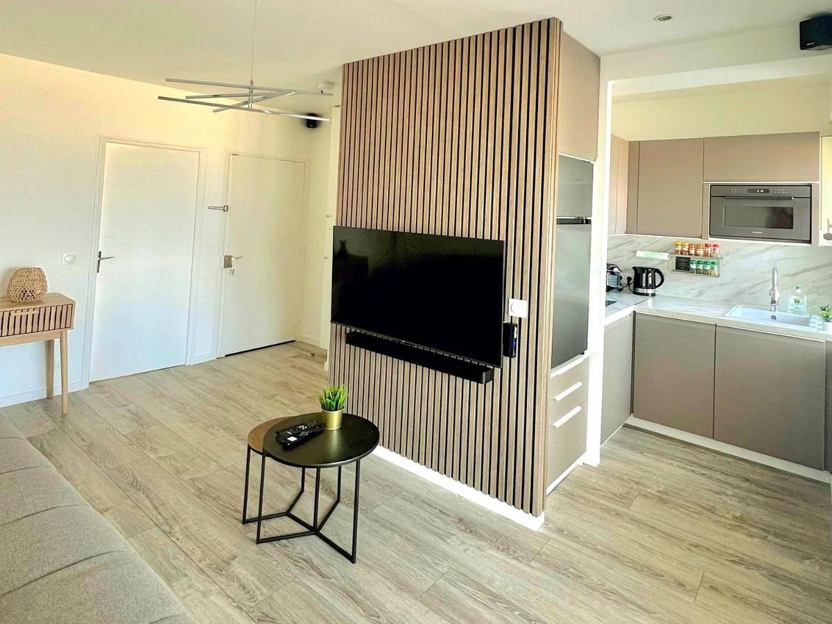 Appartement entier, Les pieds dans l'eau / F2 avec vue sur Mer in Houlgate, Région de Lisieux