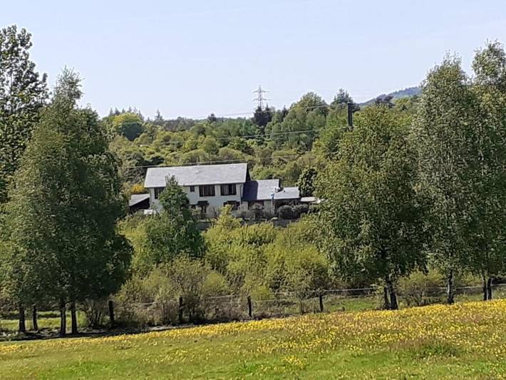 Chambre d’hôte pour 2 personnes, avec Terrasse et Jardin ainsi que Piscine et Vue à Saint-Yrieix-le-Déjalat