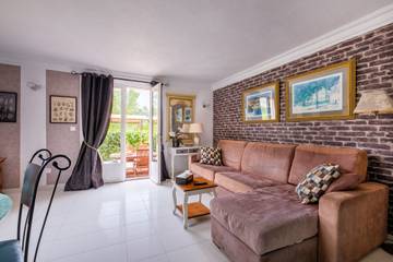 Location De Vacances pour 5 Personnes dans Peymeinade, Région de Cannes, Photo 2