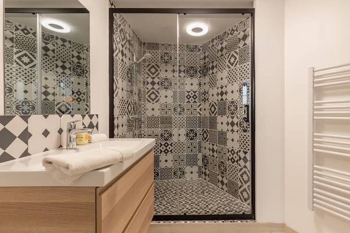 Apartamento entero, Apartamento-Baño privado con ducha-Terraza in Romorantin-Lanthenay, Sologne