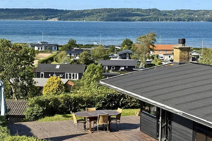 Ferienhaus für 4 Personen, mit Garten und Terrasse in Mørkholt