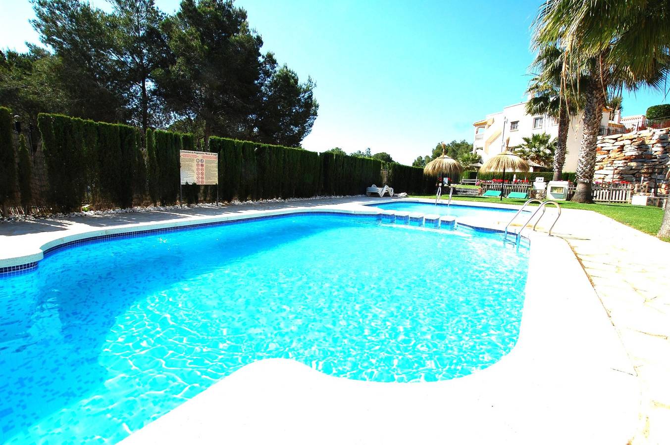 Appartement entier, Bel appartement dans une magnifique région avec piscine partagée et Wi-Fi. in Las Ramblas Golf, Orihuela