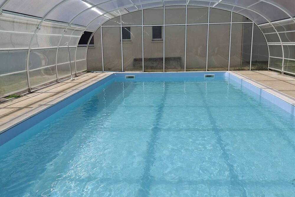 Spacious 120m2 House 8km from the seaside resort of Ronce Les bains  in Arvert, Côte de Beauté