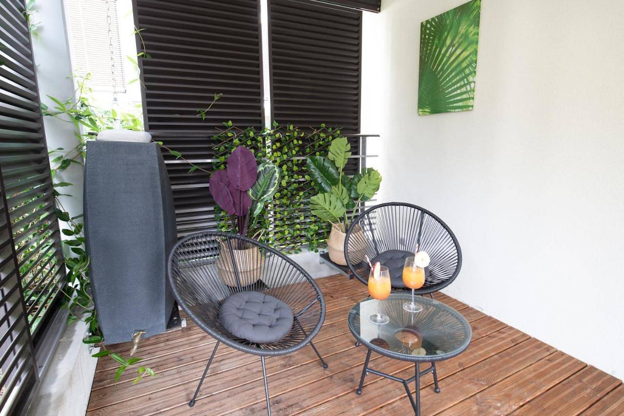 Appartement entier, One-Bedroom Apartment in Divonne-les-Bains, Gex