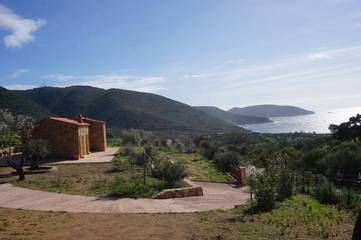 Gîte pour 2 personnes, avec terrasse et jardin à Piana