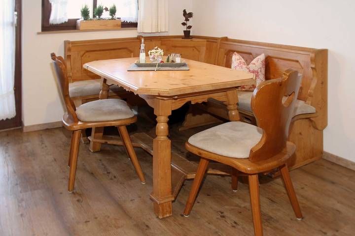 Ferienwohnung für 4 Personen, mit Ausblick und Garten sowie Balkon in Oberstdorf - 2