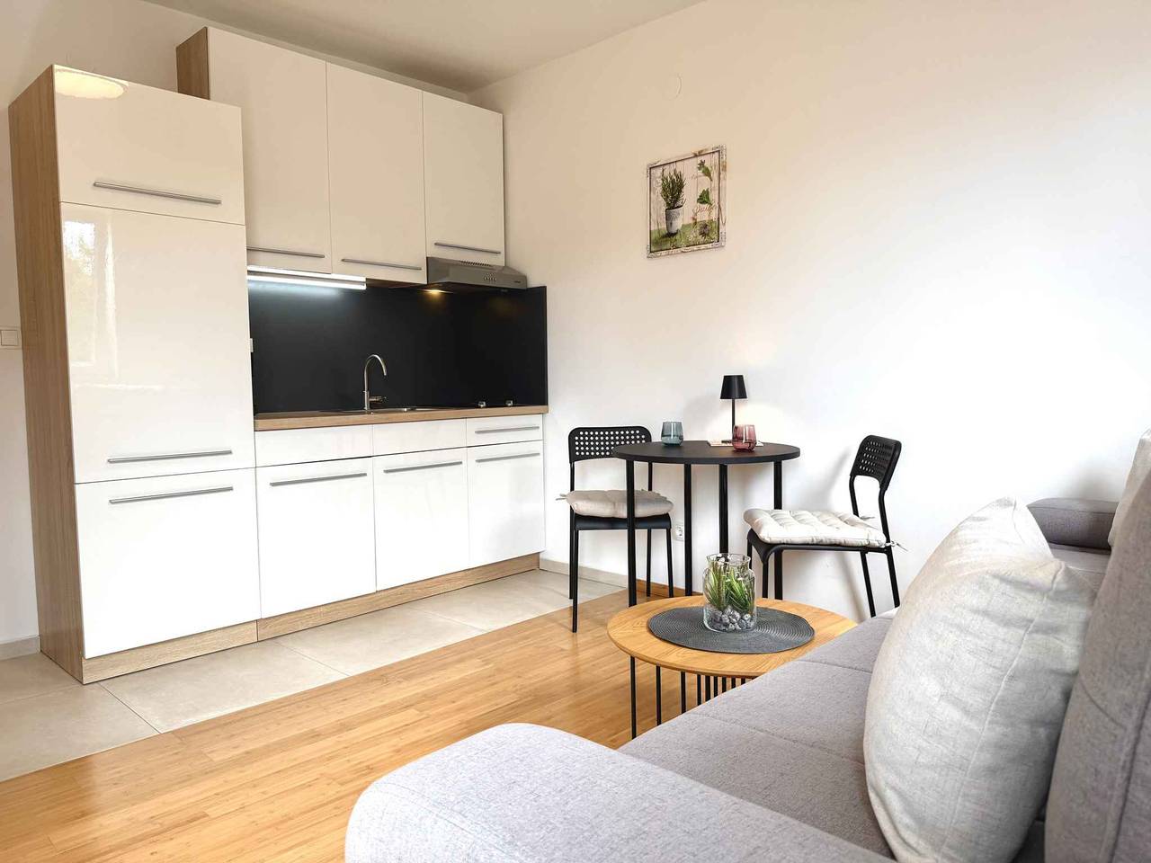 Ganzes Studio, Studio mit Meerblick und Gemeinschaftsgarten  in Njivice, Krk
