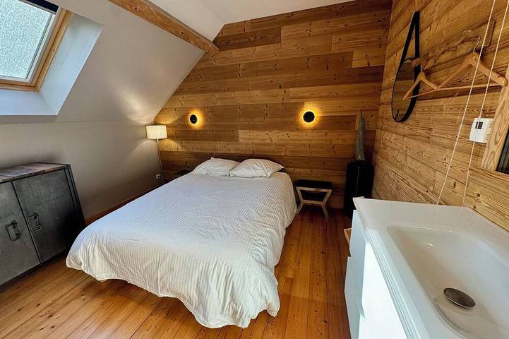 Location de vacances pour 12 personnes, avec jardin, animaux acceptés à Saulzet-le-Froid - 3