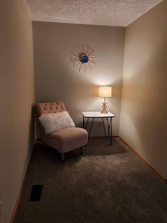 Vacation house for 8 people, with yard in Kansas