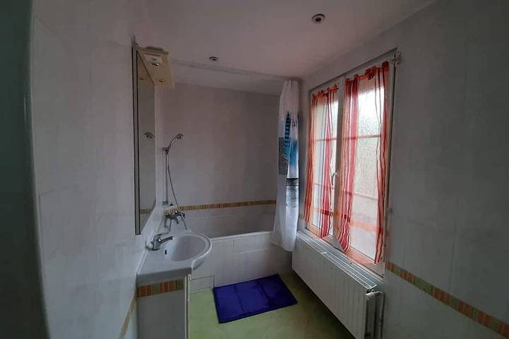 Location de vacances pour 6 personnes, animaux acceptés à Le Mêle-sur-Sarthe - 2