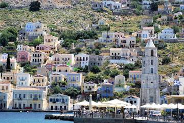 Gîte pour 3 personnes, avec terrasse et vue dans Symi