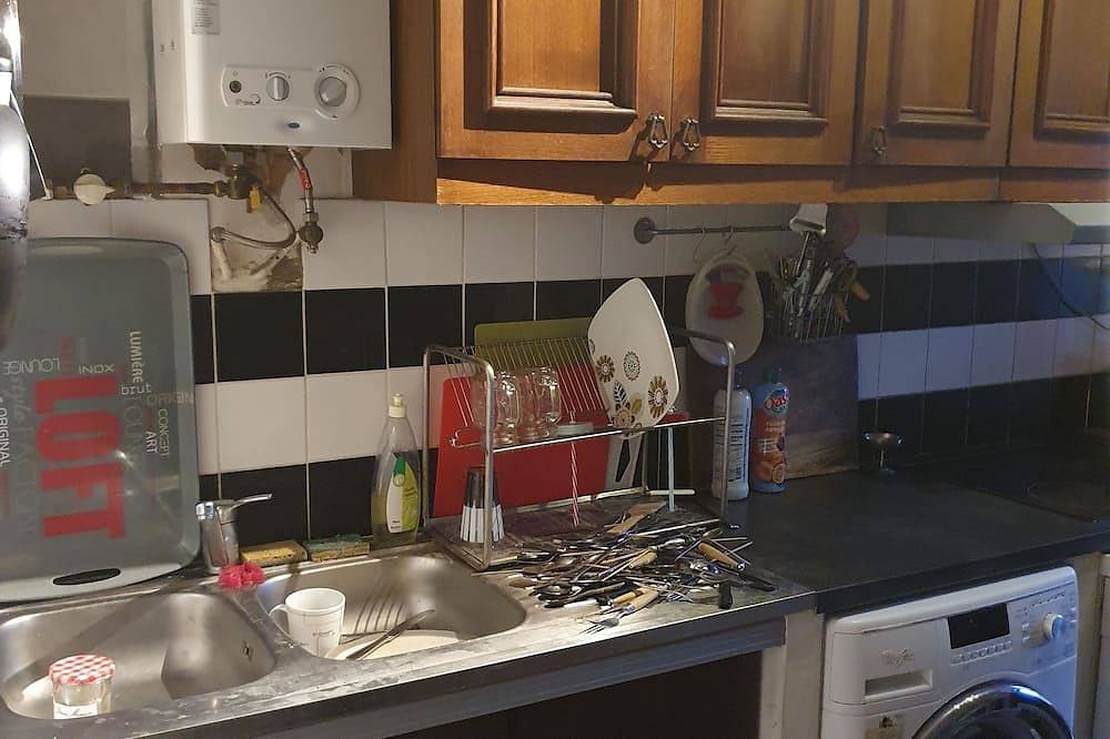 Apartamento entero, Furnished, independent 10 m2 room for rent in apartment  in Vitry-sur-Seine, Valle del Marne