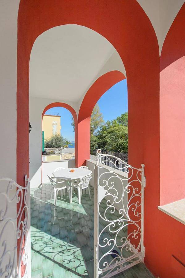 Location de vacances pour 11 personnes, avec jardin et vue dans Ischia Porto - 4