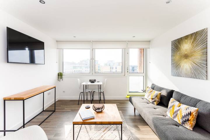 Loft for 6 people, with balcony in London
