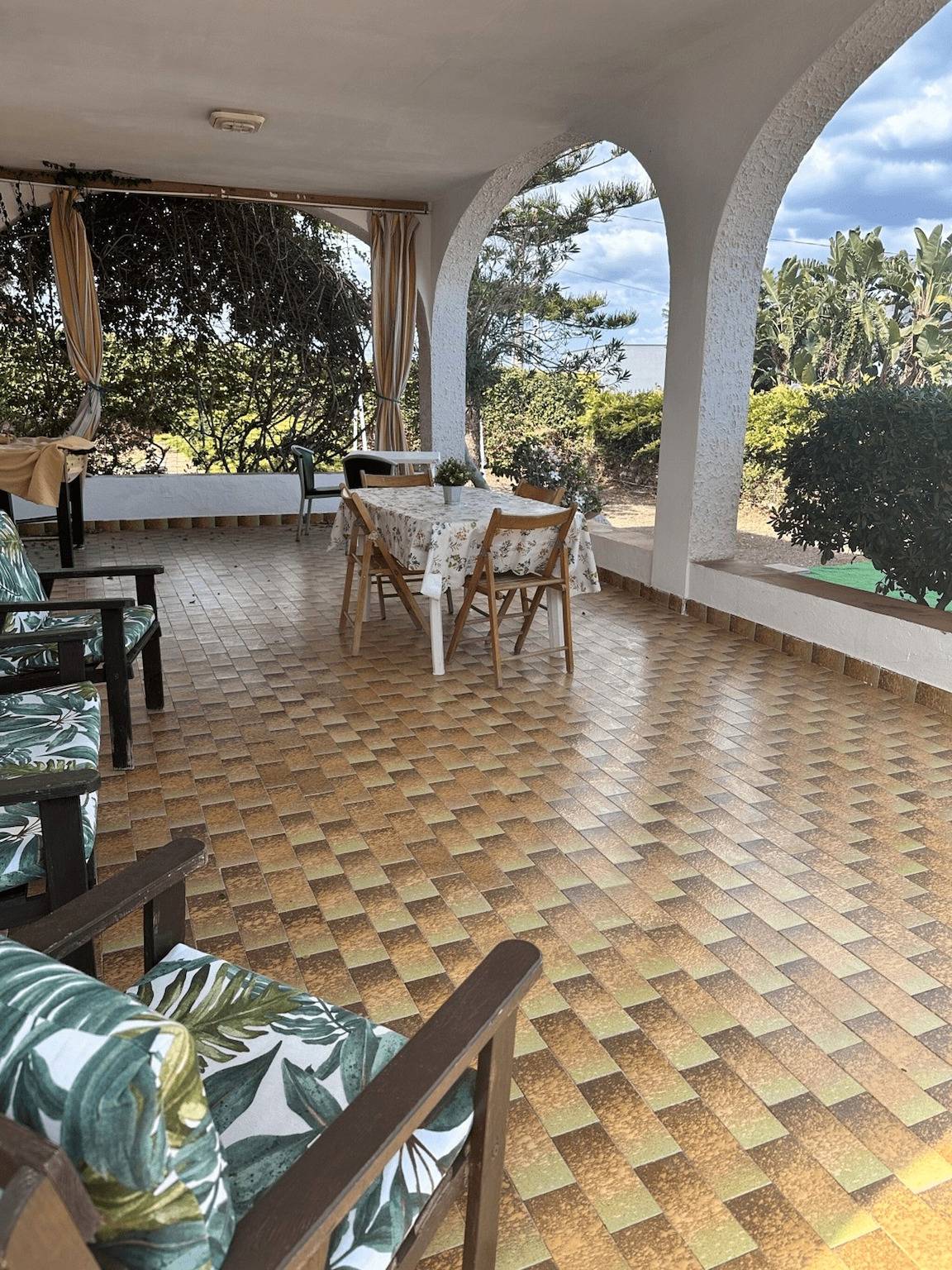 Appartamento intero, Appartamento 'Casa Orchidea con Veranda' con Terrazza Privata, Wi-Fi e Aria Condizionata in Costa Saracena, Siracusa e dintorni