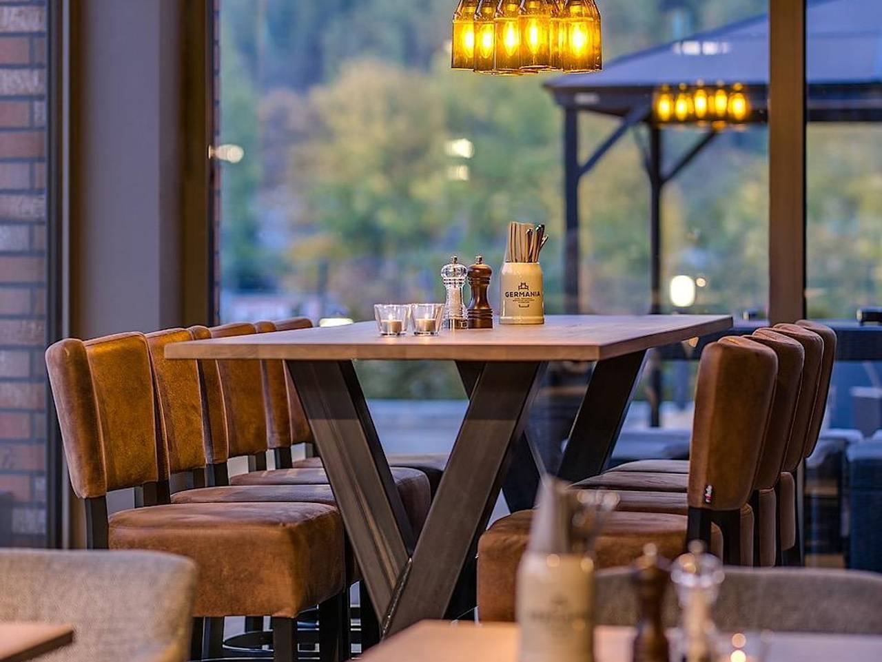 Germania Hotel Restaurant - Komfort Doppelzimmer mit Balkon in Wissen, Altenkirchen & Umgebung