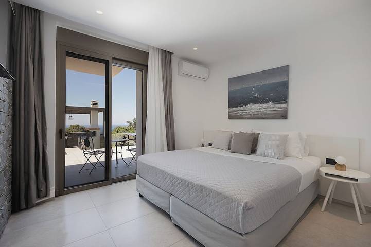 Impeccable design, total privacy & heated pool with sea views in Atsipopoulo, Nikiforos Fokas