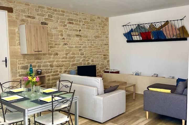 Location de vacances pour 6 personnes, avec Jardin à Coulombs