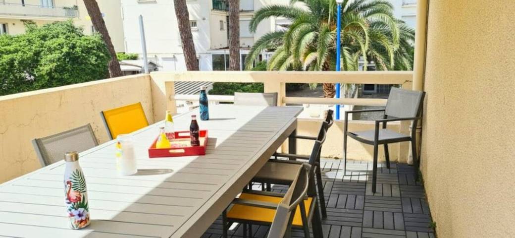 Villa pour 8 personnes, avec terrasse et vue, animaux acceptés au Le Grau-du-Roi