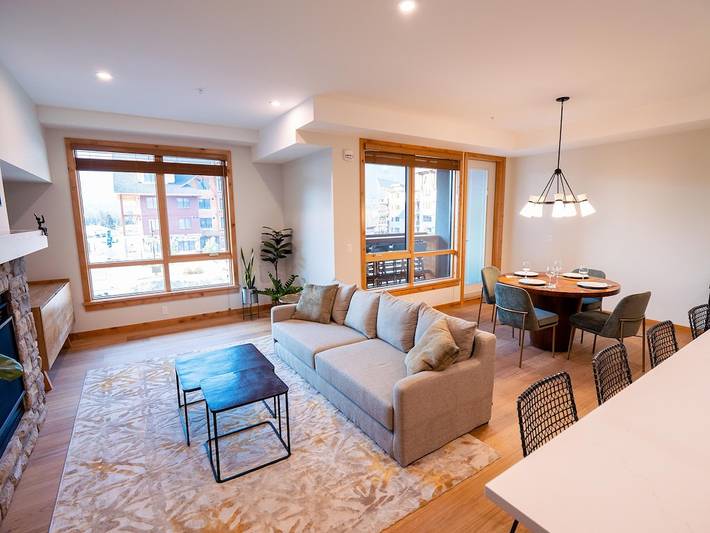 Holiday rental for 6 people, with balcony and hot tub in Alberta