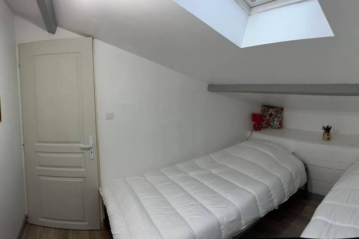 Location de vacances pour 6 personnes, avec terrasse, animaux acceptés à Doué-la-Fontaine - 2