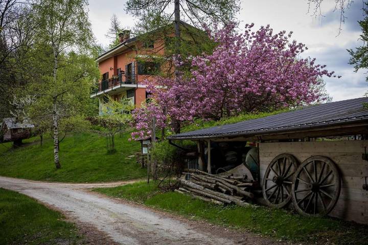 Location de vacances pour 4 personnes, avec vue ainsi que terrasse et jardin, animaux acceptés à Giaveno - 3