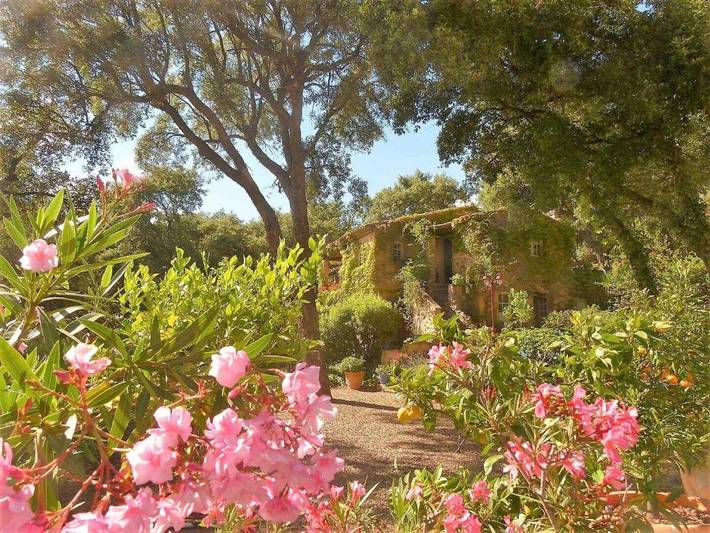 Chambre d’hôte pour 2 personnes, avec Terrasse et Jardin à Sainte-Maxime