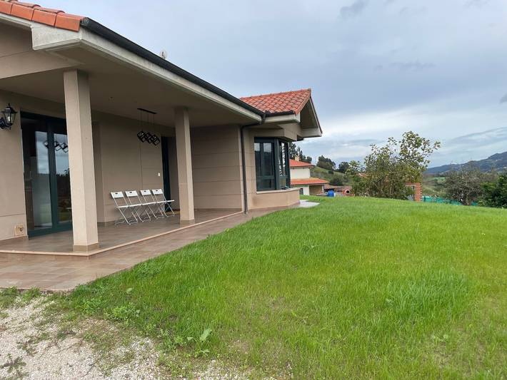 House 'Socias' in Villaviciosa with Mountain Views, Terrace and Garden