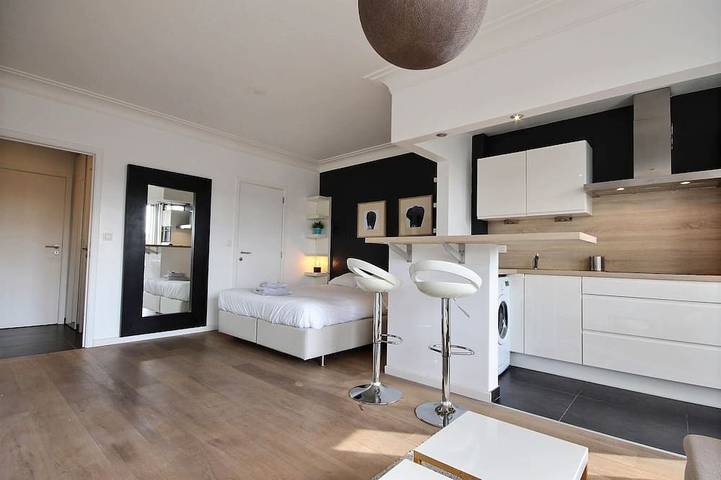 Ganze Wohnung, Hotel des Boulevards - Studio in Lüttich, Lüttich und Umgebung