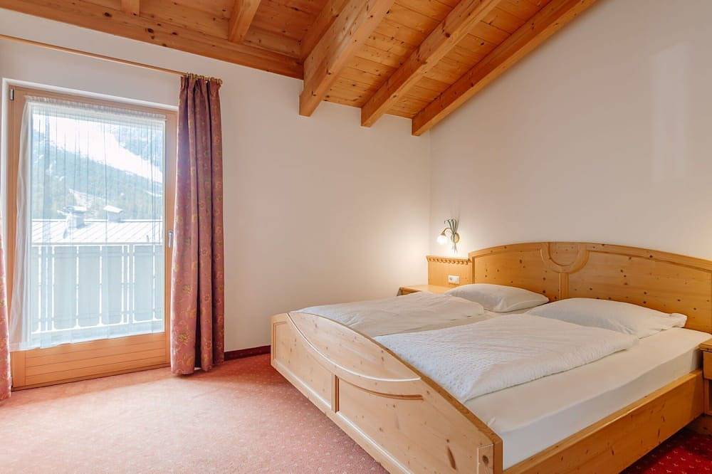 Ganze Wohnung, Schöne Wohnung für 4 Personen mit  W-Lan, Tv, Terrasse, Haustiere erlaubt und Panoramablick in Sulden, Stilfs